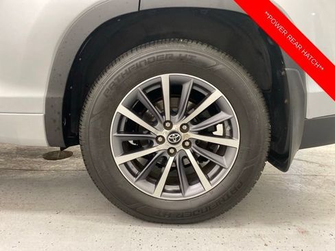 Used 2017 Toyota Highlander XLE AWD/4WD image 10