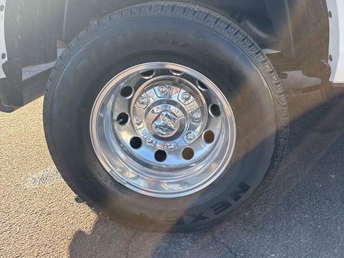 Used 2024 RAM 3500 Limited w/ Safety Group image 37