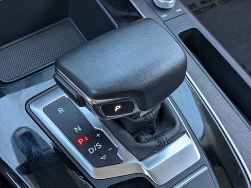 Used 2023 Audi Q5 2.0T Premium Plus w/ Premium Plus Package image 12