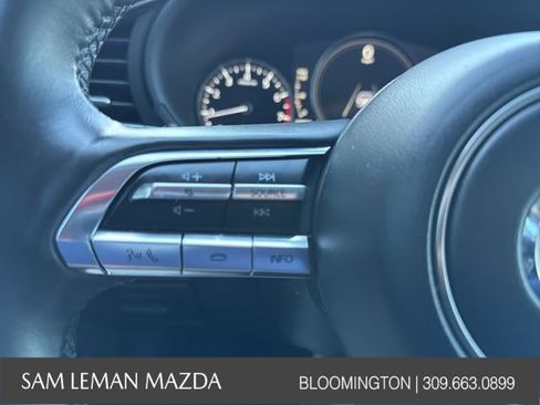 Used 2022 MAZDA MAZDA3 s image 20