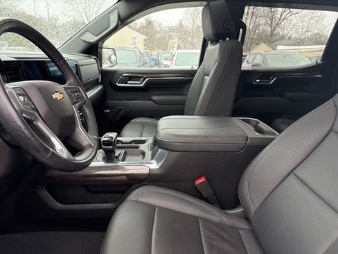 Used 2023 Chevrolet Silverado 1500 LTZ w/ Technology Package image 21