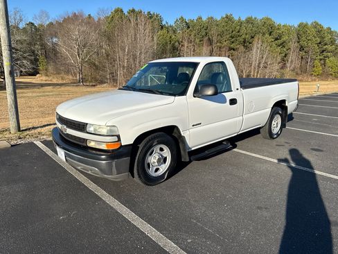 Used 2000 Chevrolet Silverado 1500 2WD Regular Cab image 12
