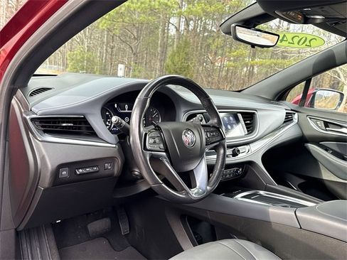 Used 2024 Buick Enclave Premium image 11