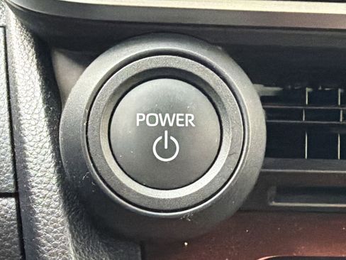 Used 2024 Toyota Prius Prime FWD image 26