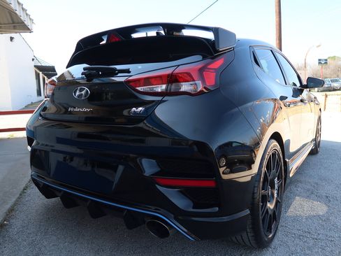 Used 2020 Hyundai Veloster N w/ Performance Package image 8