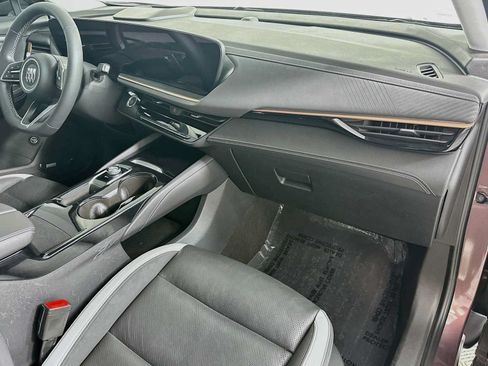 Used 2025 Buick Envision Sport Touring AWD/4WD image 27