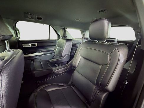 Used 2022 Ford Explorer Limited w/ Equipment Group 301A image 25