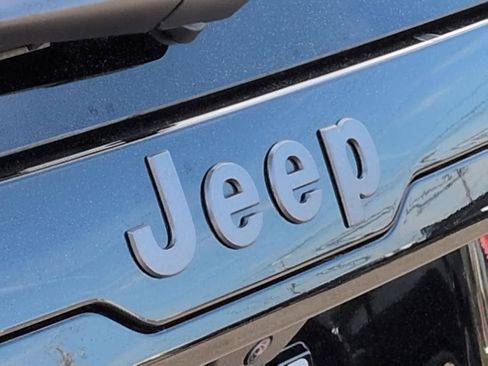 New 2026 Jeep Cherokee Limited AWD/4WD image 12