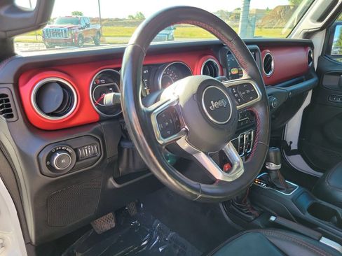 Used 2019 Jeep Wrangler Unlimited Rubicon AWD/4WD image 8
