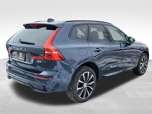 New 2025 Volvo XC60 B5 Plus w/ Climate Package image 3