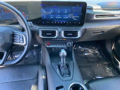 Used 2025 Ford Mustang Premium RWD image 11