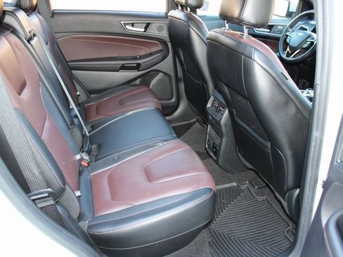 Used 2020 Ford Edge Titanium w/ Equipment Group 301A image 19