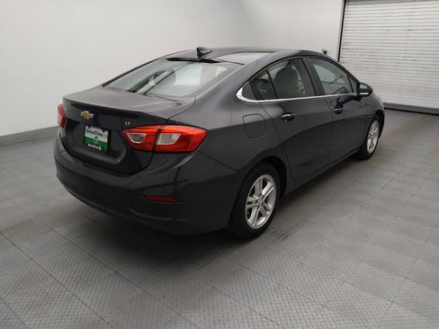 Used 2017 Chevrolet Cruze LT w/ Sun And Sound Package FWD image 9