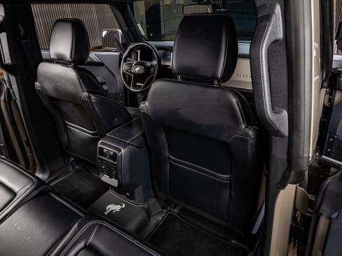 Used 2025 Ford Bronco Outer Banks AWD/4WD image 31