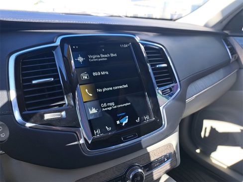 Used 2022 Volvo XC90 T6 Inscription w/ Advanced Package image 11