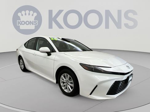Used 2026 Toyota Camry LE FWD image 2