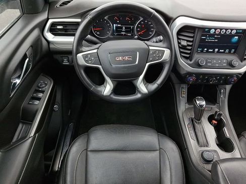Used 2018 GMC Acadia SLT image 15