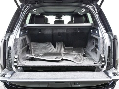 Used 2025 Land Rover Range Rover SE AWD/4WD image 31