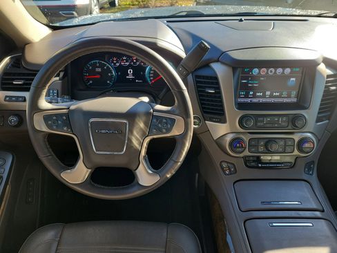 Used 2017 GMC Yukon Denali w/ Open Road Package image 19