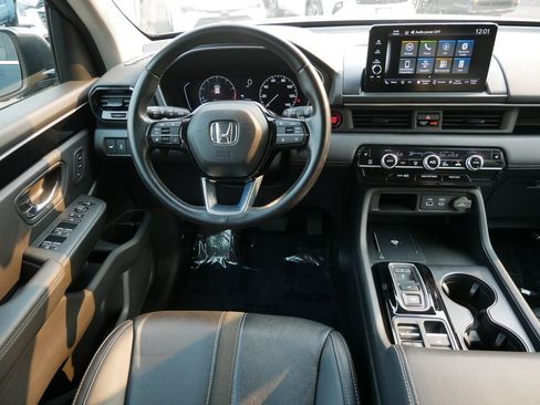 Used 2023 Honda Pilot EX-L image 12