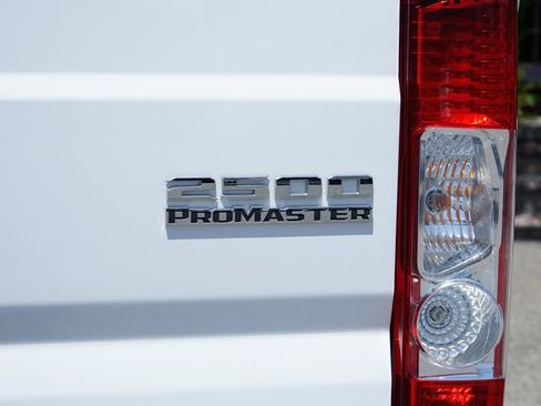 Used 2025 RAM ProMaster 2500 w/ Convenience Group FWD image 42