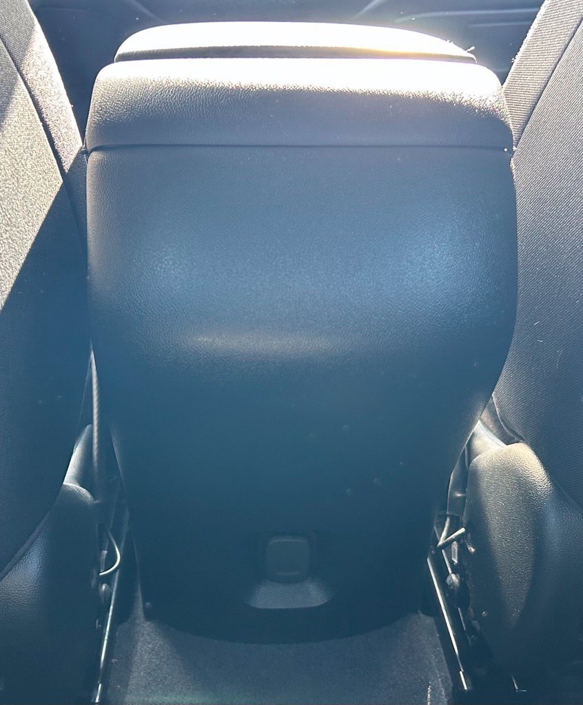 Used 2021 Chevrolet Malibu LS FWD image 17