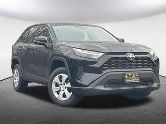 New 2025 Toyota RAV4 LE video 2