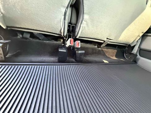 Used 2015 Ford F150 XLT image 36