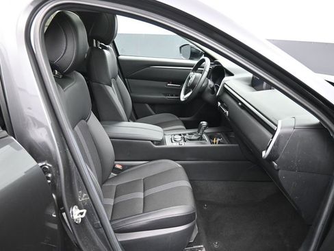 Used 2025 MAZDA CX-50 AWD 2.5 S w/ Premium Package image 26