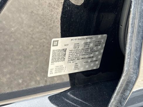 Used 2019 Chevrolet Suburban Premier RWD image 51