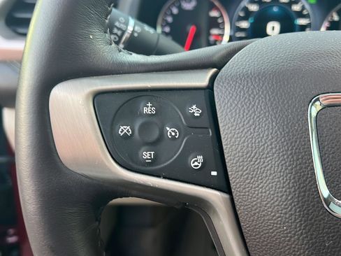 Used 2017 GMC Acadia Denali image 21