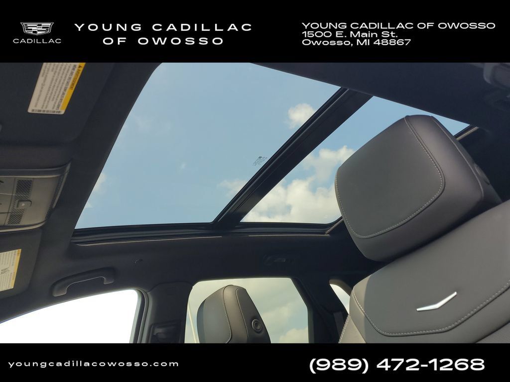 Certified 2024 Cadillac XT5 Premium Luxury w/ LPO, Floor Liner Package AWD/4WD image 8
