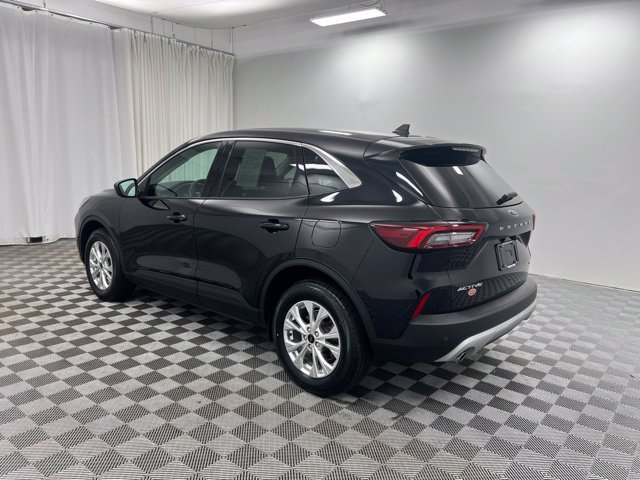 Used 2023 Ford Escape Active w/ Tech Pack #1 AWD/4WD image 4