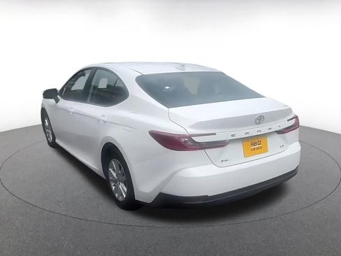 Used 2025 Toyota Camry LE FWD image 10