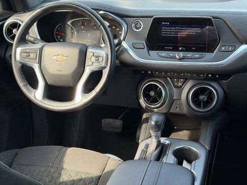 Used 2019 Chevrolet Blazer LT FWD image 12