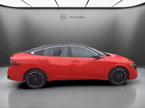 New 2026 Nissan Sentra SR w/ SR Premium Package FWD image 3