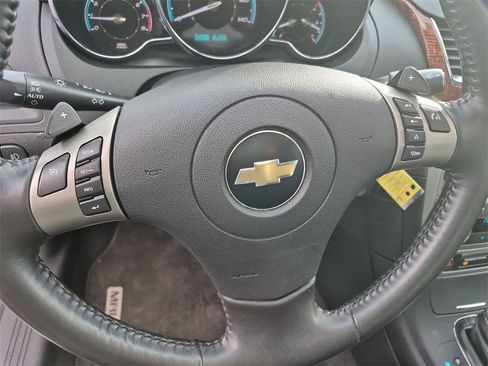 Used 2010 Chevrolet Malibu LTZ w/ HFV6 Engine Package image 27