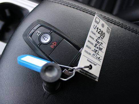 Used 2024 Ford Edge SEL image 30