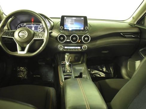 Certified 2021 Nissan Sentra SR FWD image 25