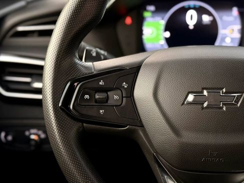 Used 2023 Chevrolet Bolt EUV LT image 14