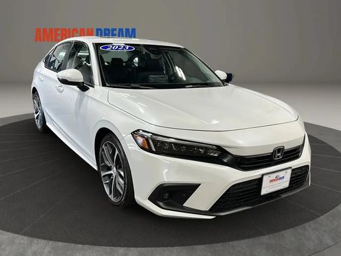Used 2023 Honda Civic Touring image 7