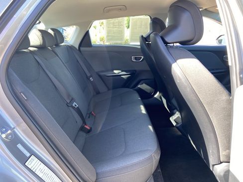 Used 2025 Kia K4 FWD image 14