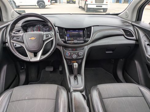 Used 2022 Chevrolet Trax LT w/ Sport Edition image 15