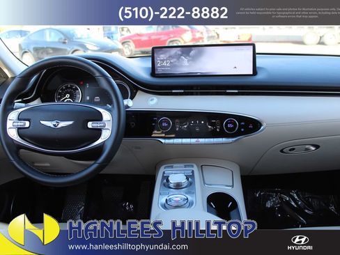 Used 2023 Genesis GV70 2.5T image 18