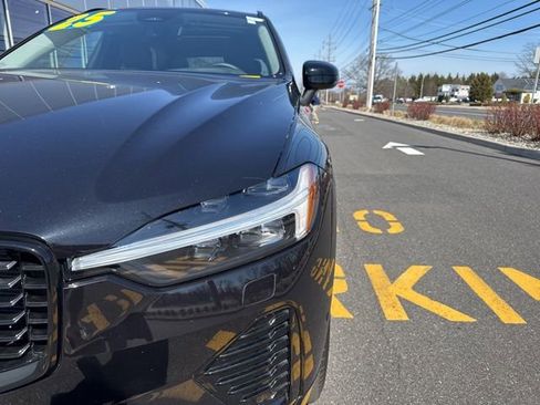 Certified 2025 Volvo XC60 B5 Plus image 8