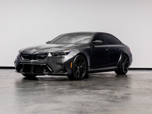 Used 2026 BMW M5 w/ Executive Package AWD/4WD image 7
