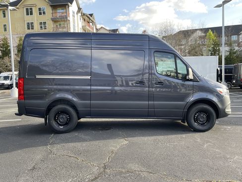 New 2025 Mercedes-Benz Sprinter 2500 image 5
