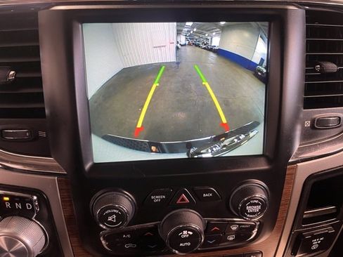 Used 2019 RAM 1500 Laramie w/ Convenience Group image 28