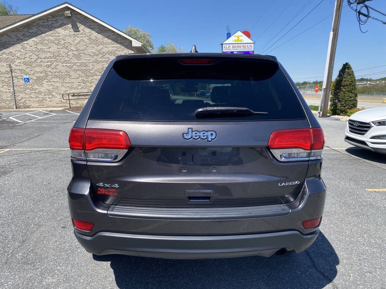 Used 2014 Jeep Grand Cherokee Laredo w/ Quick Order Package 23E AWD/4WD image 6