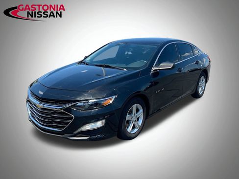 Used 2022 Chevrolet Malibu LS FWD image 3